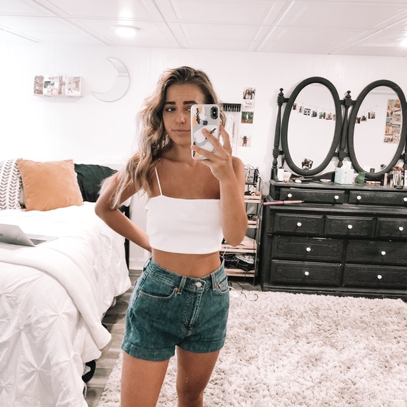 Vintage Levi’s Shorts!! - Picture 6 of 8